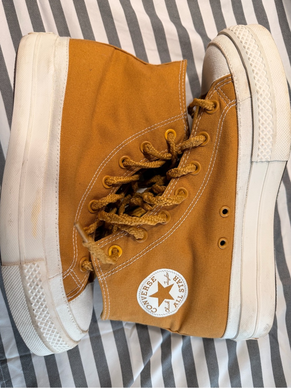 Converse Chuck Taylor All Star Lift Hi Mustard Yellow Platform Sneaker Shoes 9.5